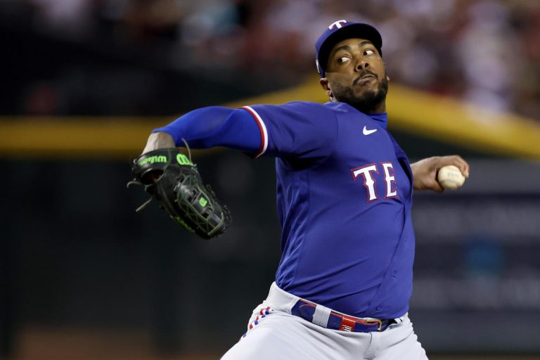 Reports: Pirates sign seven-time All-Star reliever Aroldis Chapman