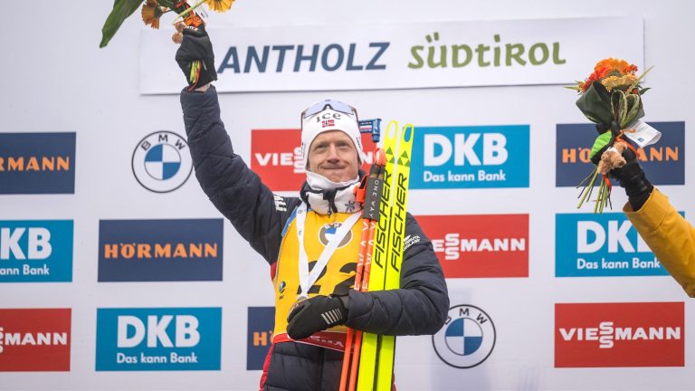 Johannes Thingnes Boe claims gold in the 15km short individual at Antholz, declaring, “I feel back in form.”