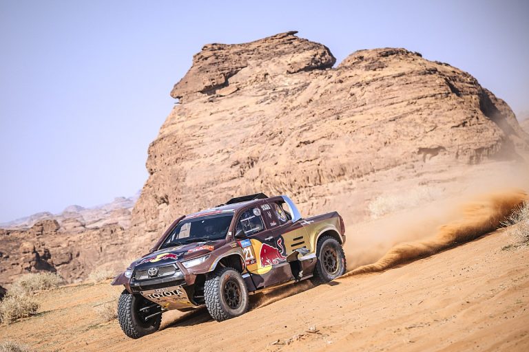 De Mevius takes Dakar’s lead after the first stage, while Loeb and Al-Attiyah lose time