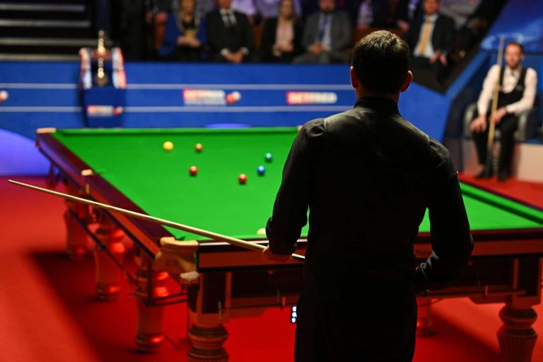 The World Snooker Tour declares the introduction of a snooker tournament in Saudi Arabia, featuring a golden ball worth 20 points
