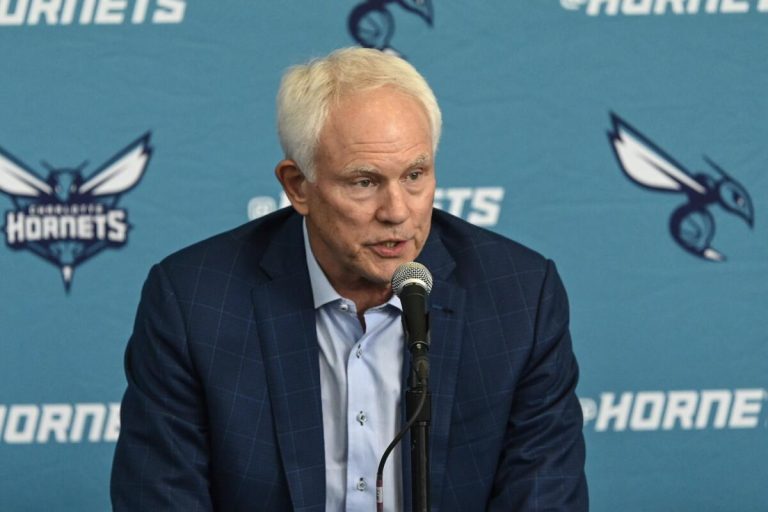 Charlotte Hornets president Mitch Kupchak transitions to advisory role