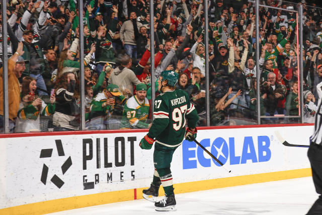 Minnesota’s Historic Offensive Explosion: A Thrilling Victory Over the Canucks