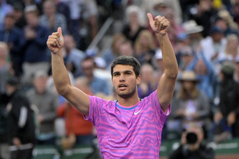Carlos Alcaraz Battles Bees and Zverev to Secure Indian Wells Semi-final Showdown with Sinner