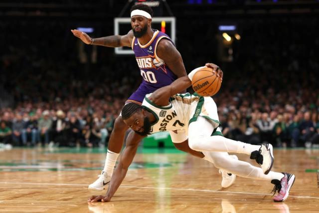NBA Roundup: Celtics Dominate Suns, Thunder Regain Top Spot