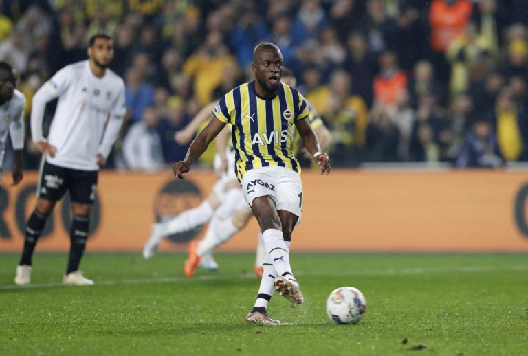 Clash of Titans: Fenerbahce vs Valencia Prediction and Betting Analysis – March 14, 2024