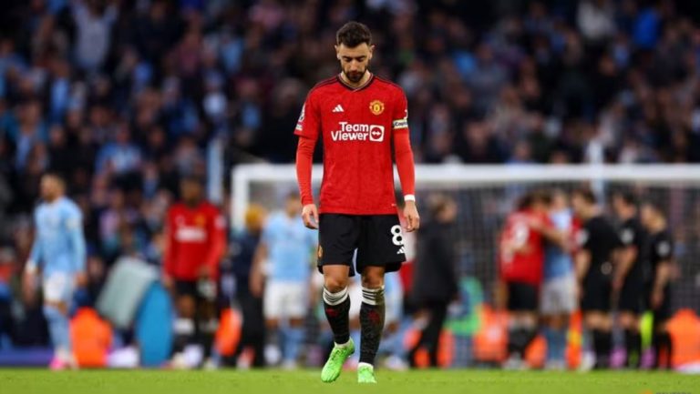 Manchester United’s Struggle for a Top-Four Finish: Fernandes Reflects on Derby Loss