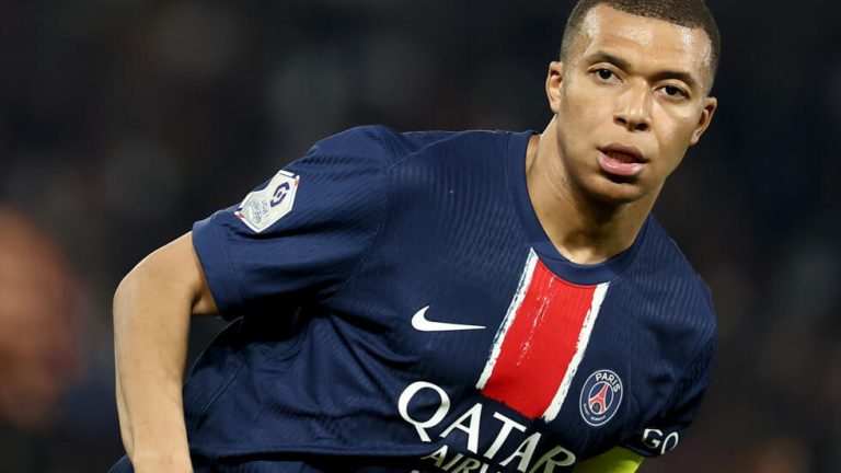 Kylian Mbappe Says Goodbye to PSG Fans with Defeat in Final Home Game