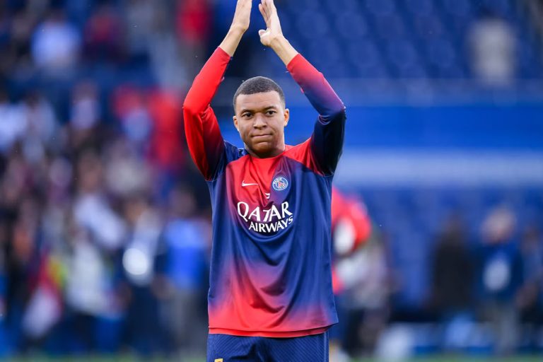 Kylian Mbappe Announces Emotional Departure from PSG, Set to Pursue New Challenge